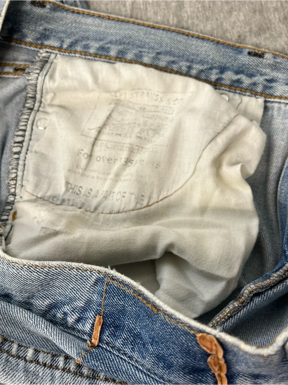 Levis 505 Jeans 36x30 Blue Denim Regular Straight Leg Y2k Distressed Faded SKU4